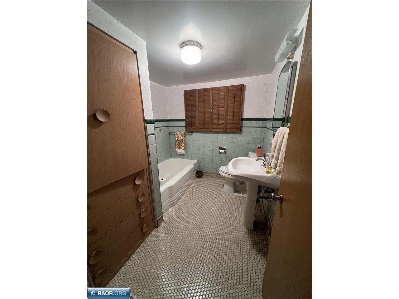 816 E 25th st Hibbing MN 55746 149667 image45