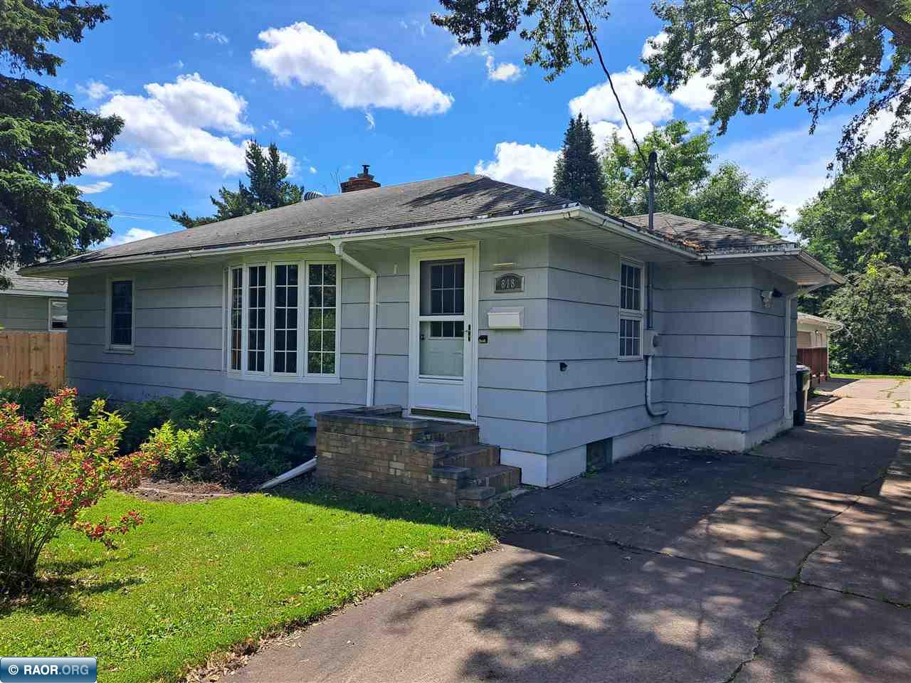 818 E 39th St Hibbing MN 55746 150223 image1