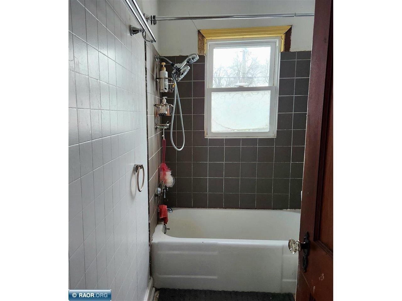 910 11th Street International Falls MN 56649 149460 image17