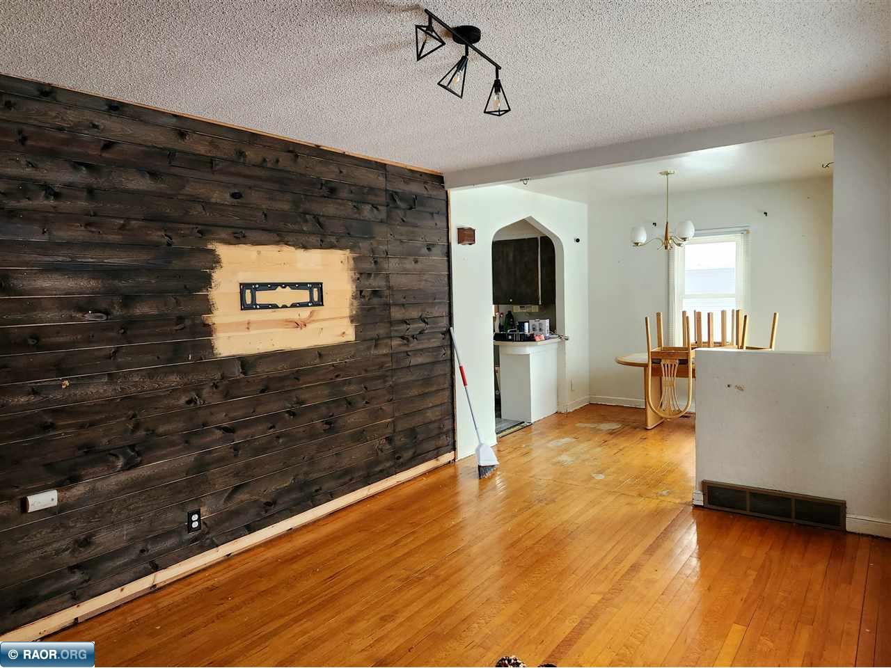 910 11th Street International Falls MN 56649 149460 image8