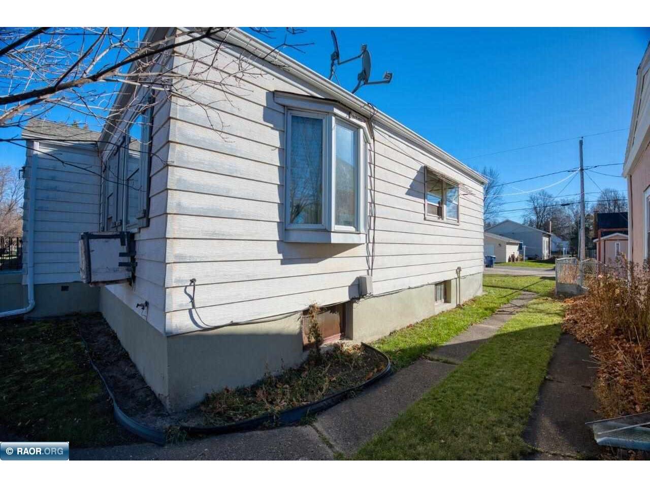 914 Michigan St Hibbing MN 55746 149323 image4