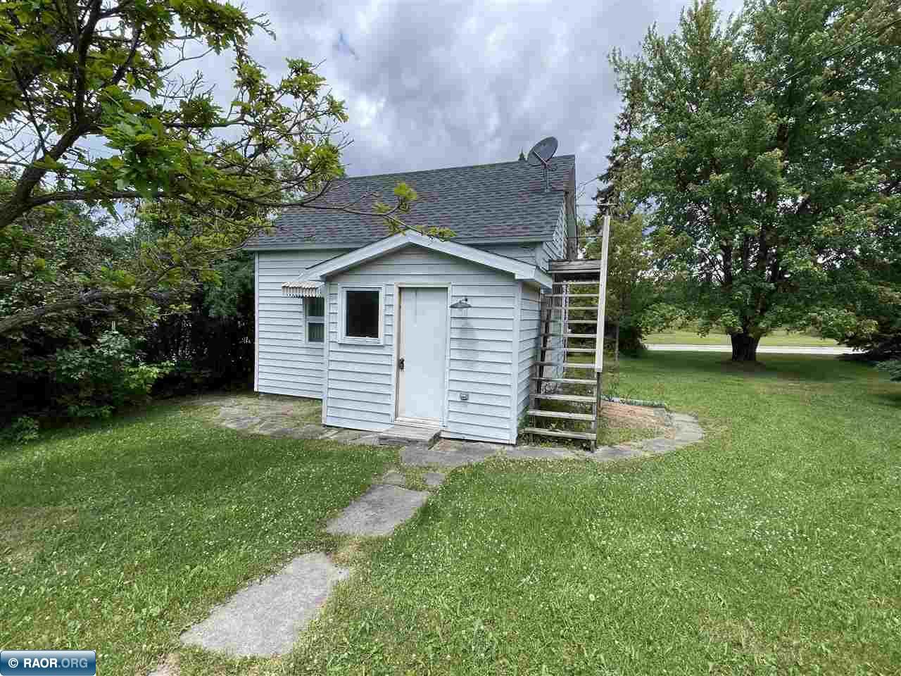 914 NE 2nd Ave, Chisholm, MN, 55719 MLS 141693 Edina Realty