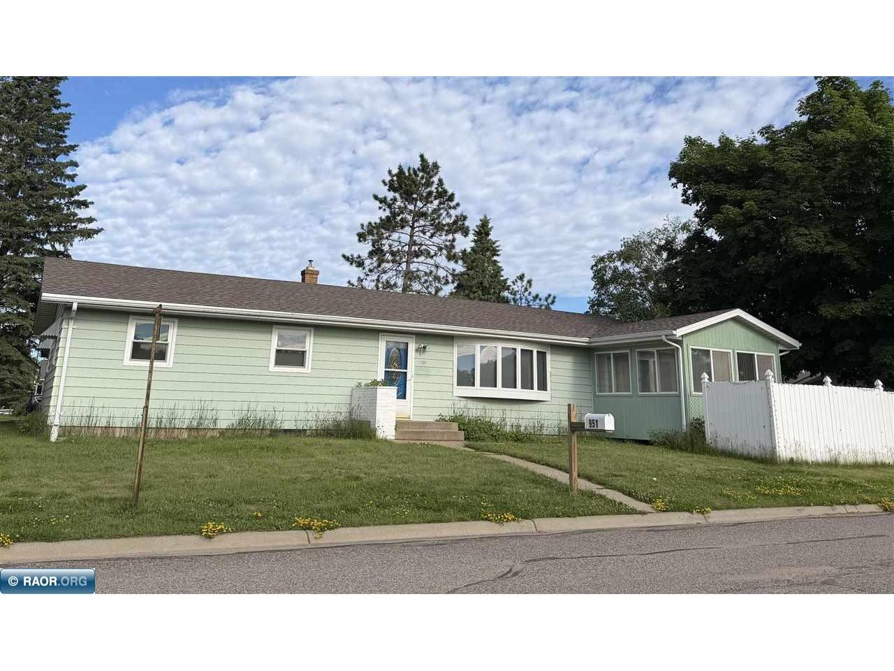 951 1st Ave NE Chisholm MN 55719 150185 image1