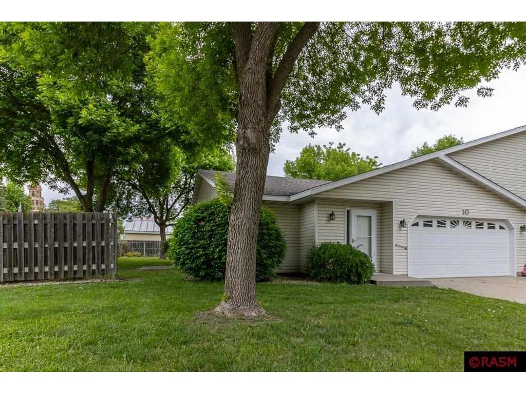 10 E Ottawa Street Le Center MN 56057 7036752 image1