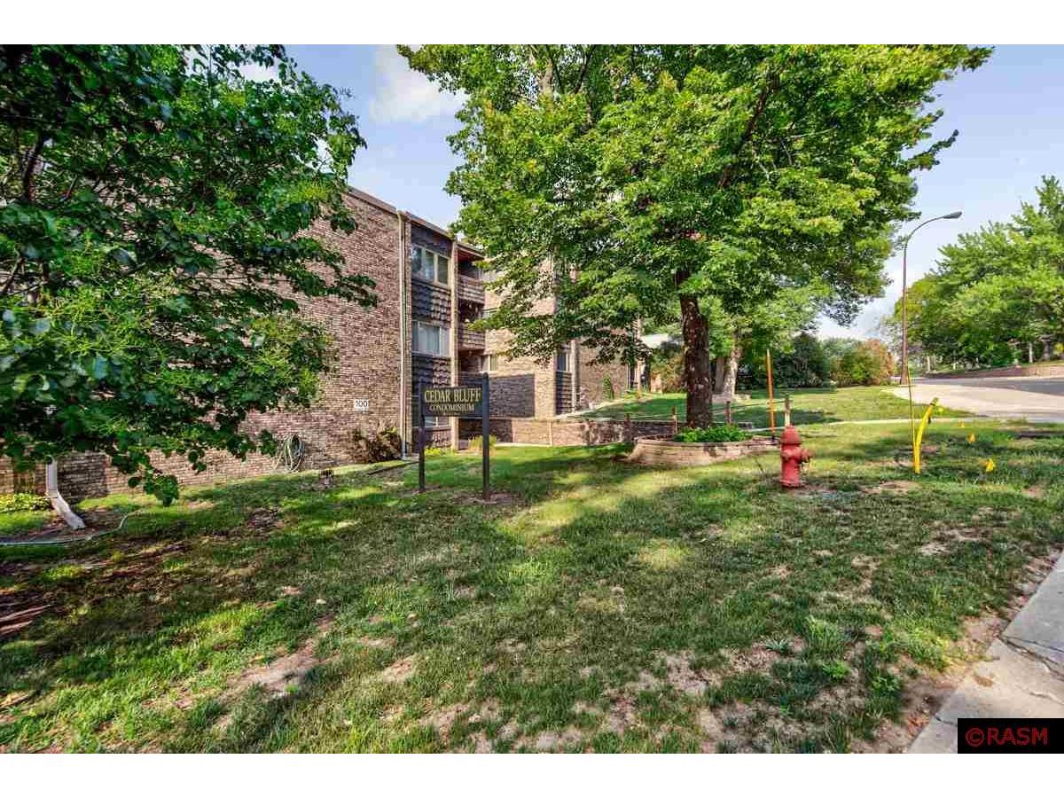 100 Cedar Street Mankato MN 56001 7033038 image1