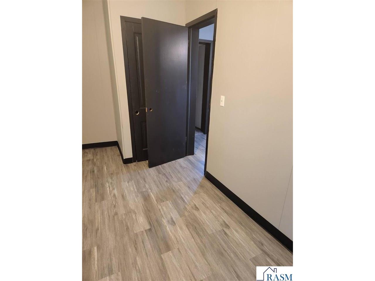 100 NW Greenback Street Sleepy Eye MN 56085 7039521 image11
