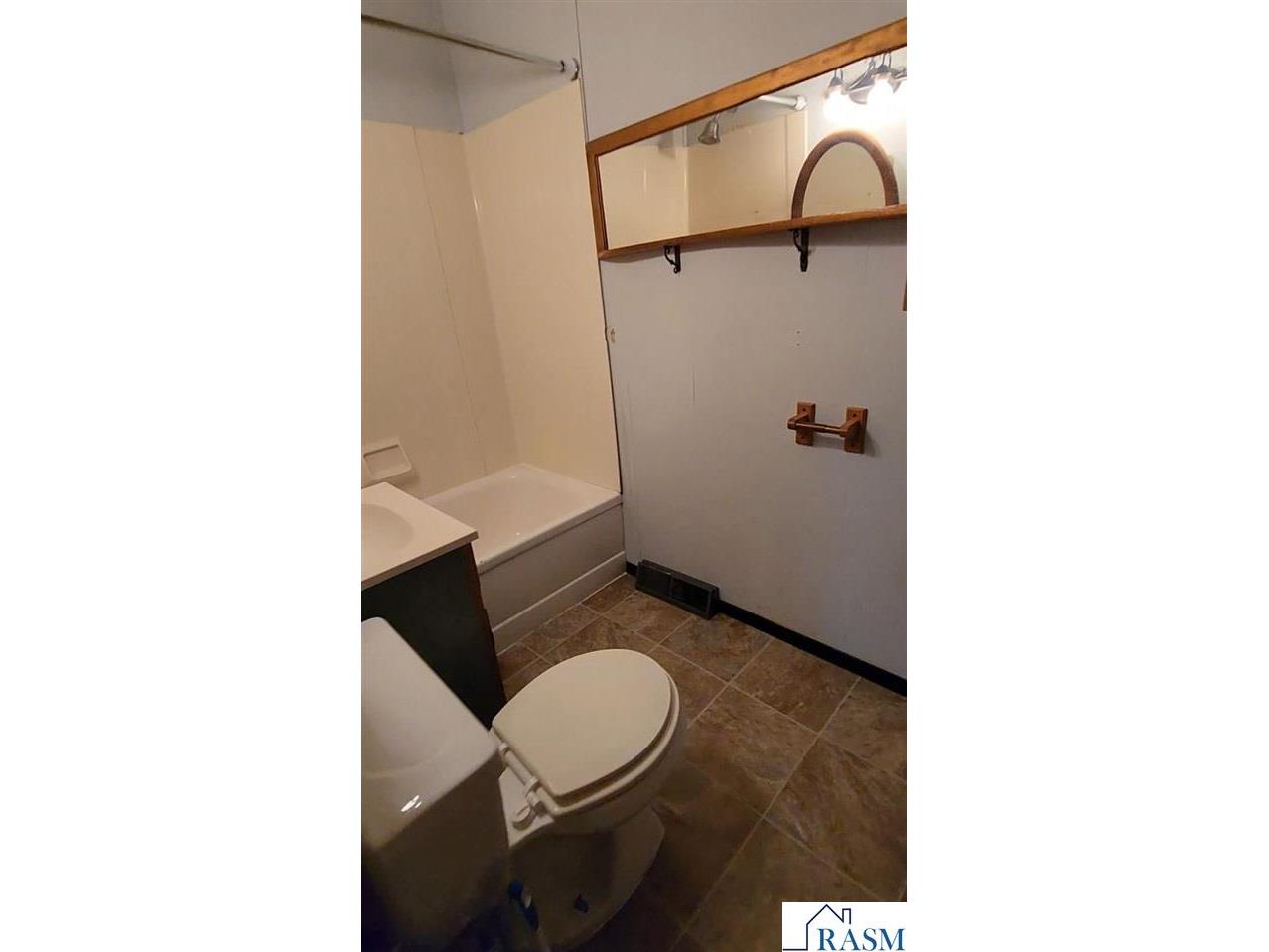 100 NW Greenback Street Sleepy Eye MN 56085 7039521 image13