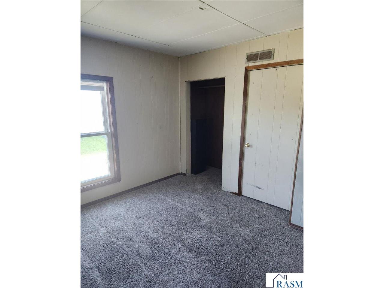 100 NW Greenback Street Sleepy Eye MN 56085 7039521 image19