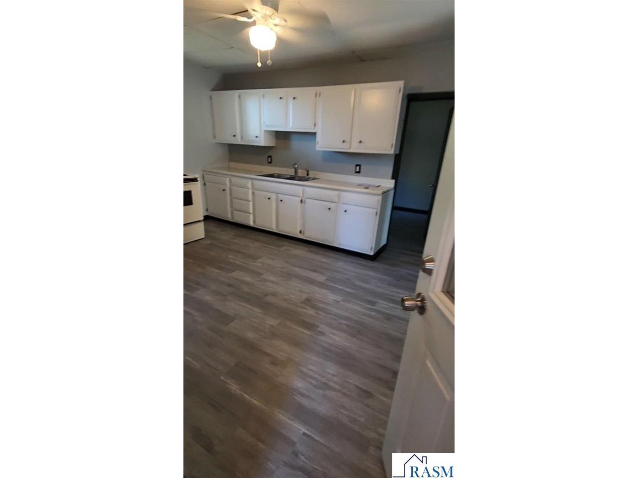 100 NW Greenback Street Sleepy Eye MN 56085 7039521 image8