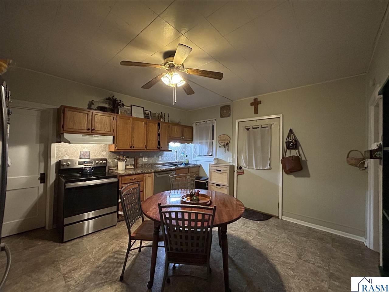 100 S Front Street New Ulm MN 56073 7039205 image12