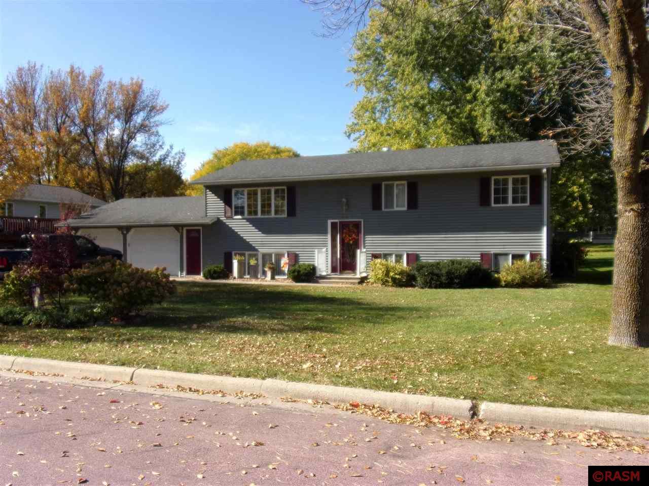 1005 N 4th Street, Saint James, MN 56081 MLS 7028533 Edina Realty