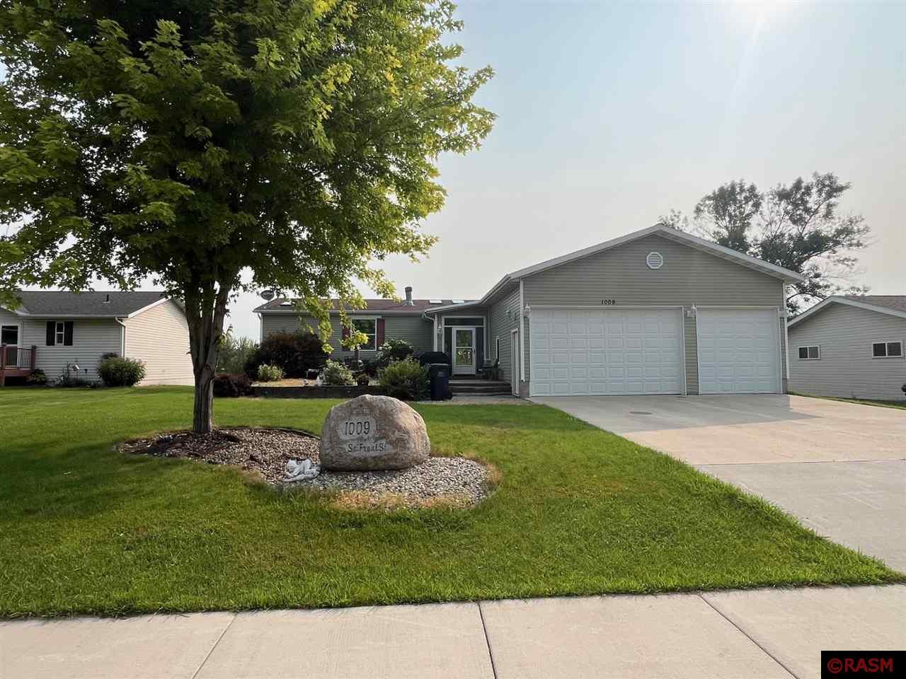 1009 S Front Street New Ulm MN 56073 - Minnesota River 7035486 image1