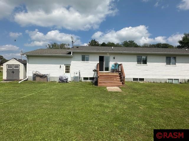 101 7th S Street Mountain Lake MN 56159 7038258 image3