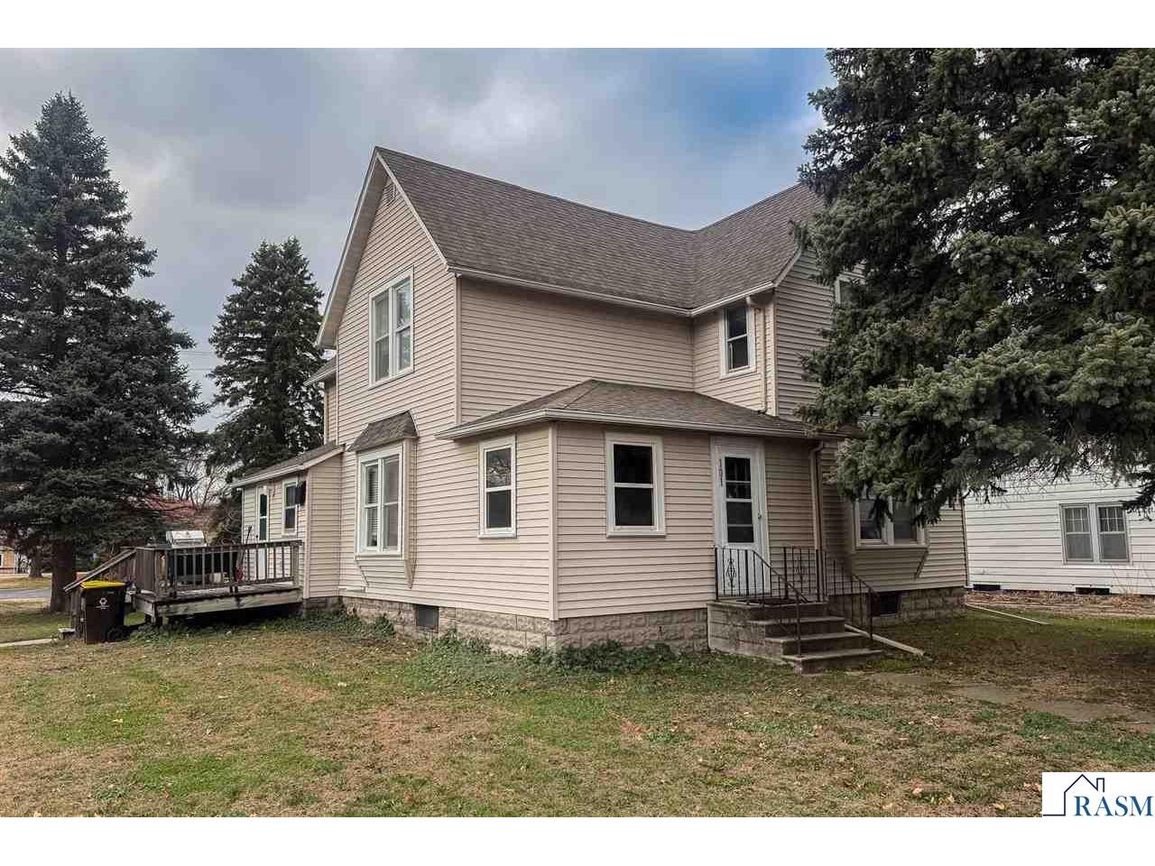 101 N Park Street Minnesota Lake MN 56068 7039111 image1