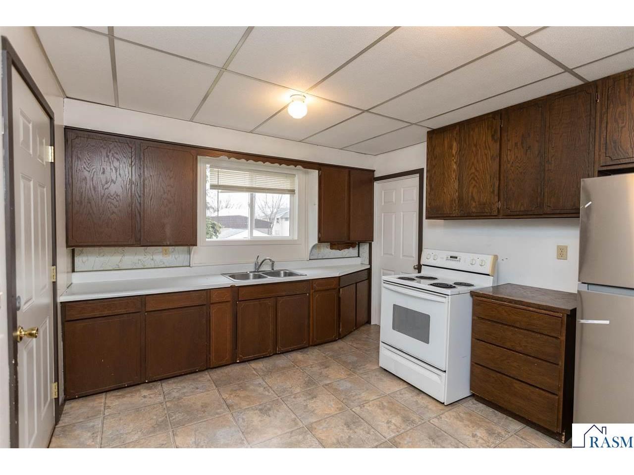 101 N Park Street Minnesota Lake MN 56068 7039111 image3