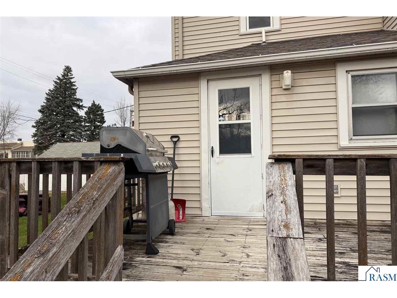 101 N Park Street Minnesota Lake MN 56068 7039111 image39