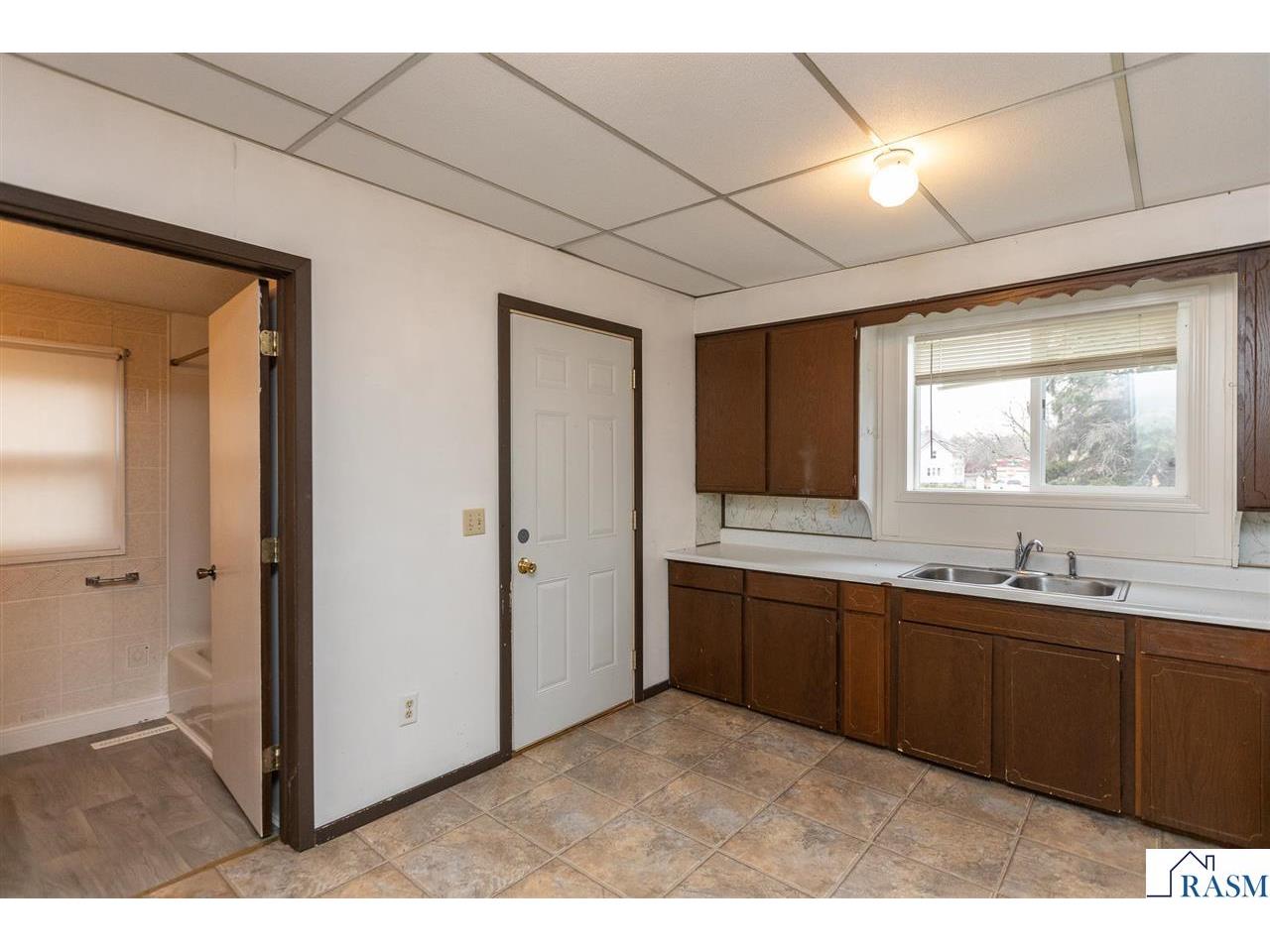 101 N Park Street Minnesota Lake MN 56068 7039111 image4