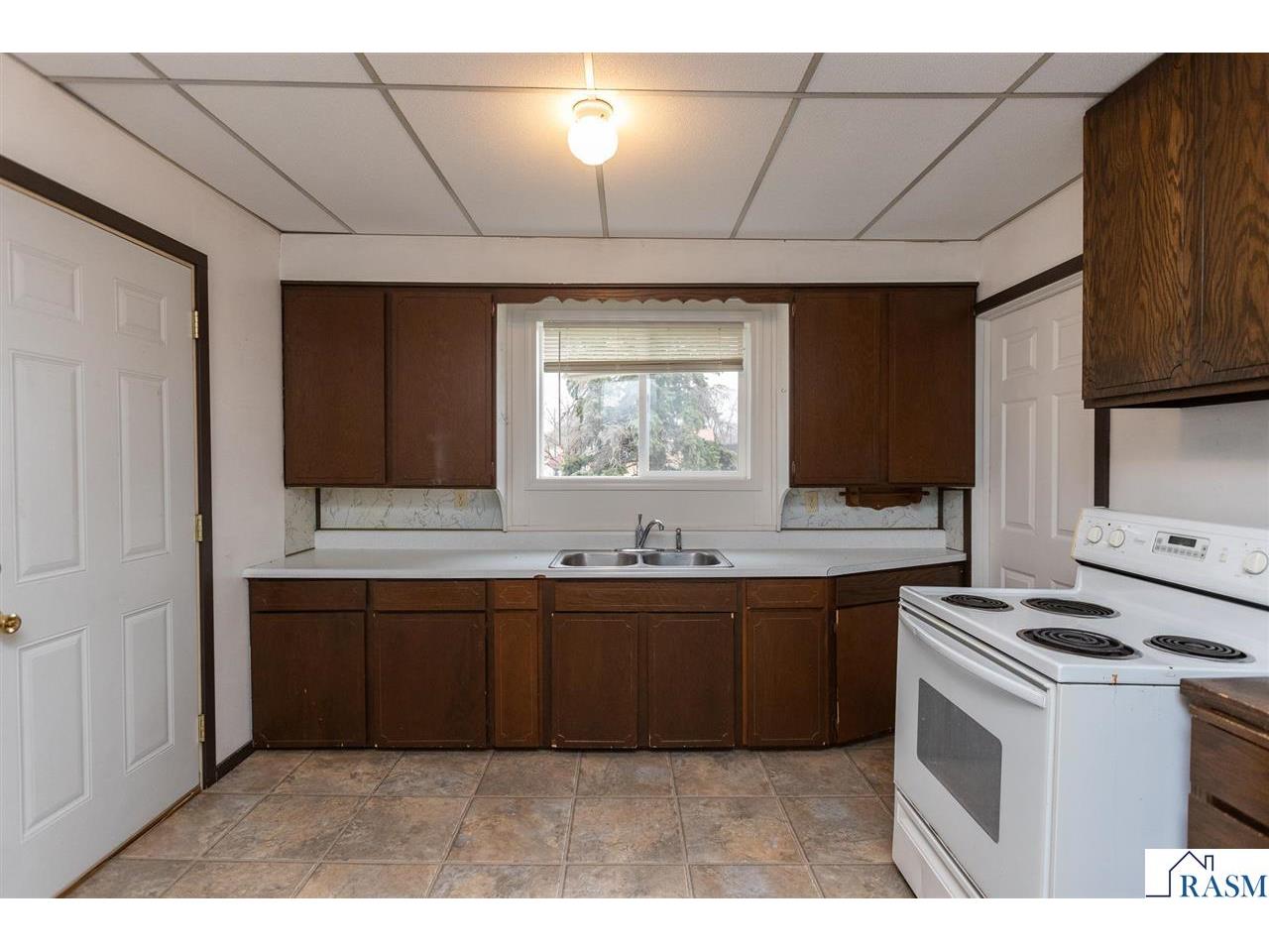 101 N Park Street Minnesota Lake MN 56068 7039111 image5