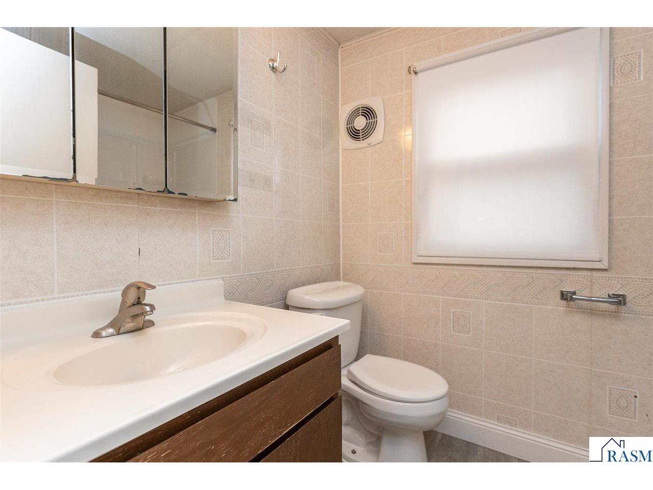 101 N Park Street Minnesota Lake MN 56068 7039111 image8