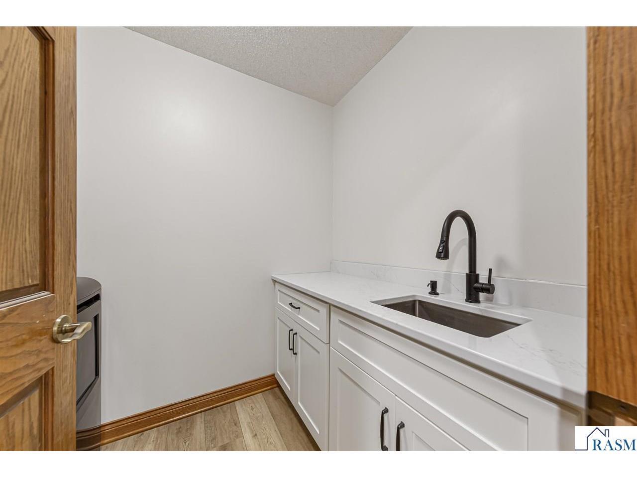 101 Pohl Road Mankato MN 56001 7040407 image34