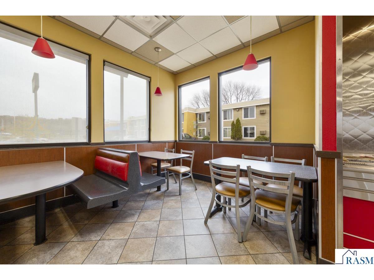 101 W Lind Court Mankato MN 56001 7039040 image10