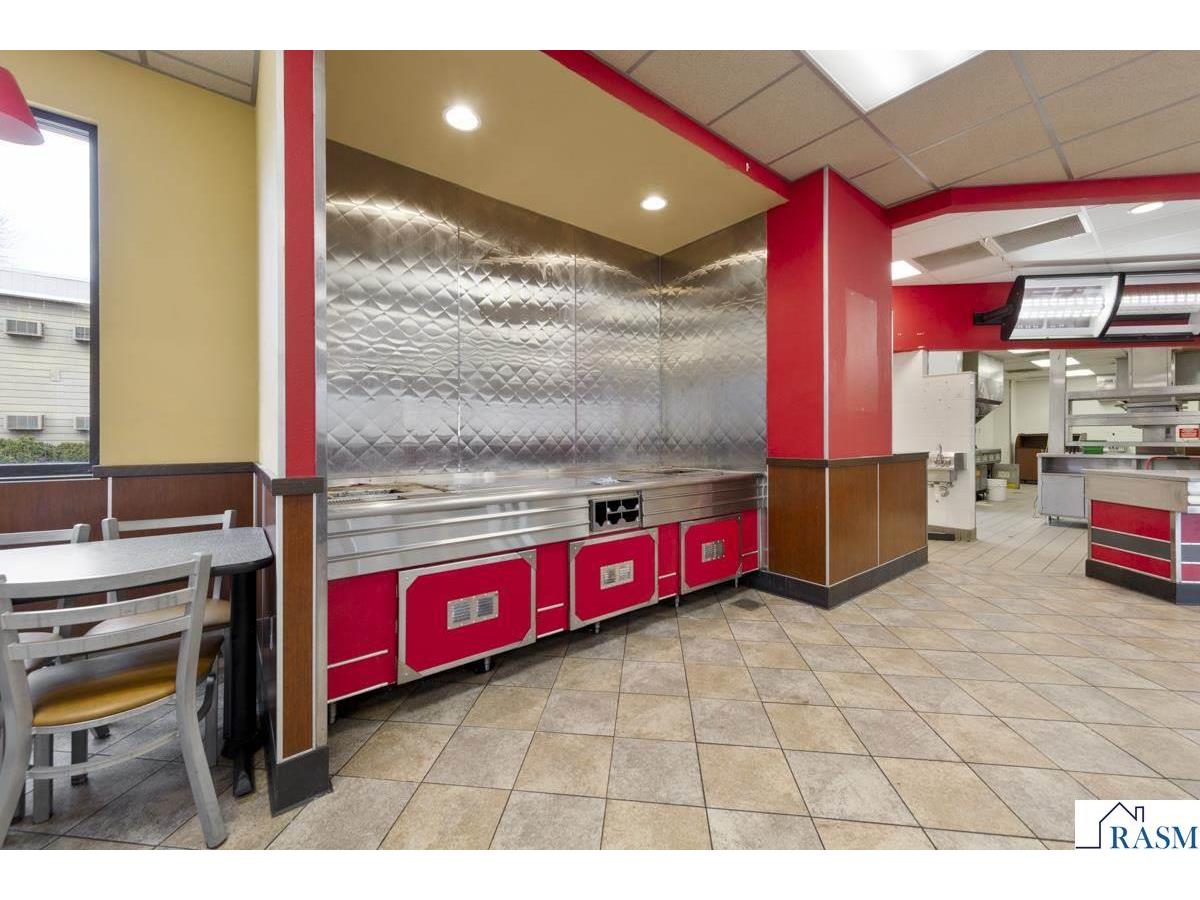 101 W Lind Court Mankato MN 56001 7039040 image11