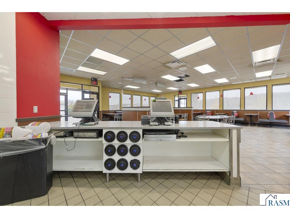 101 W Lind Court Mankato MN 56001 7039040 image13