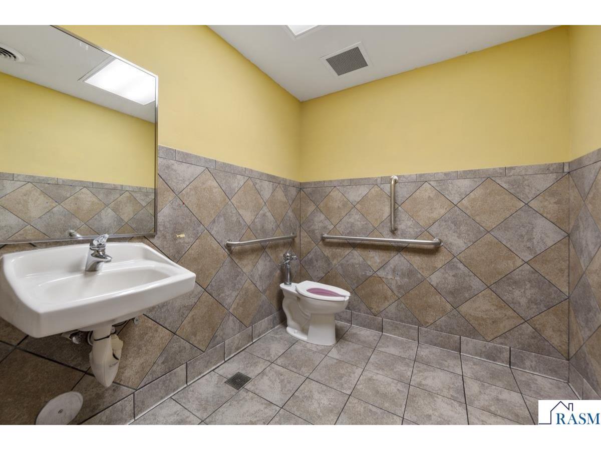 101 W Lind Court Mankato MN 56001 7039040 image29