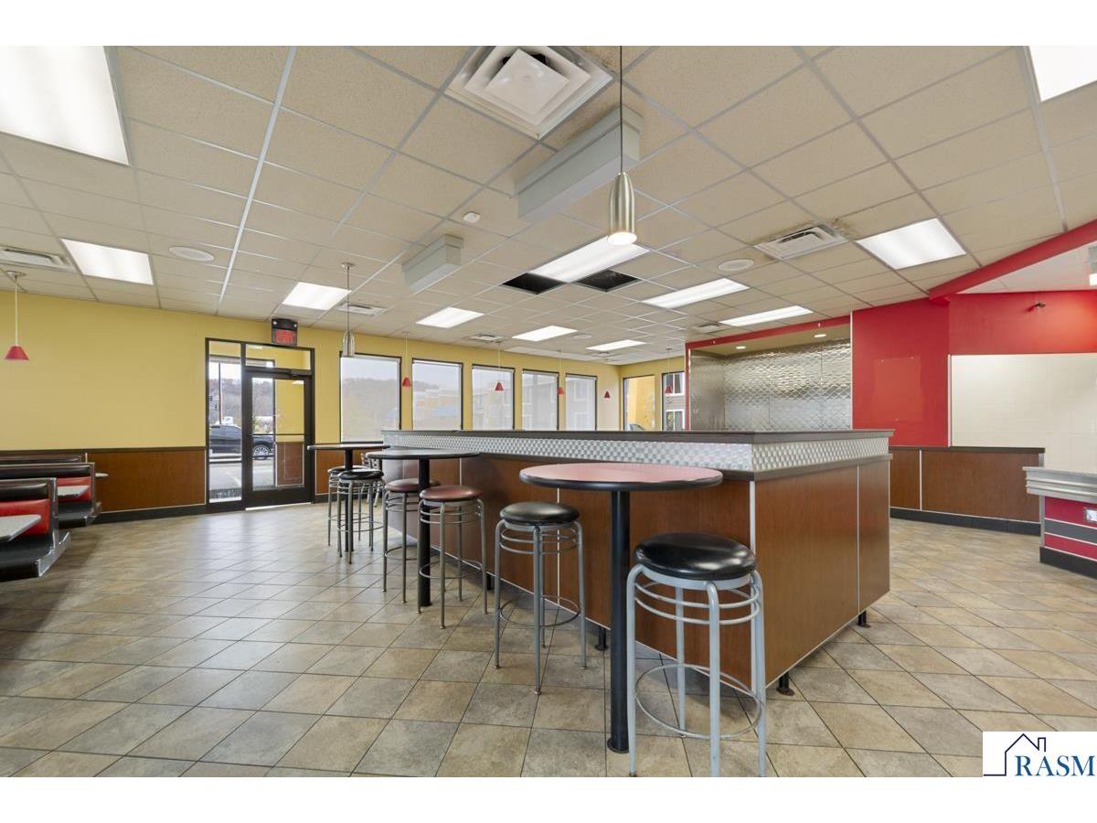 101 W Lind Court Mankato MN 56001 7039040 image7