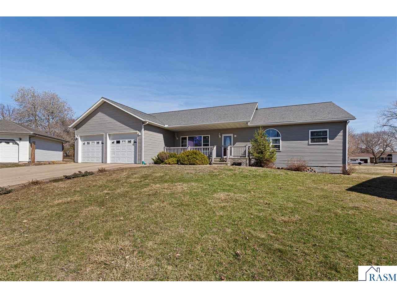 1010 N 5th Street Saint James MN 56081 7039828 image1