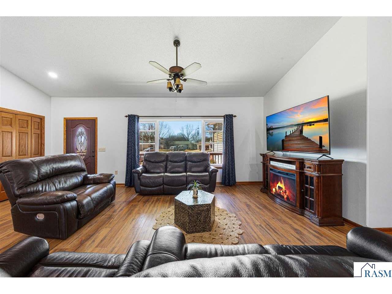 1010 N 5th Street Saint James MN 56081 7039828 image12
