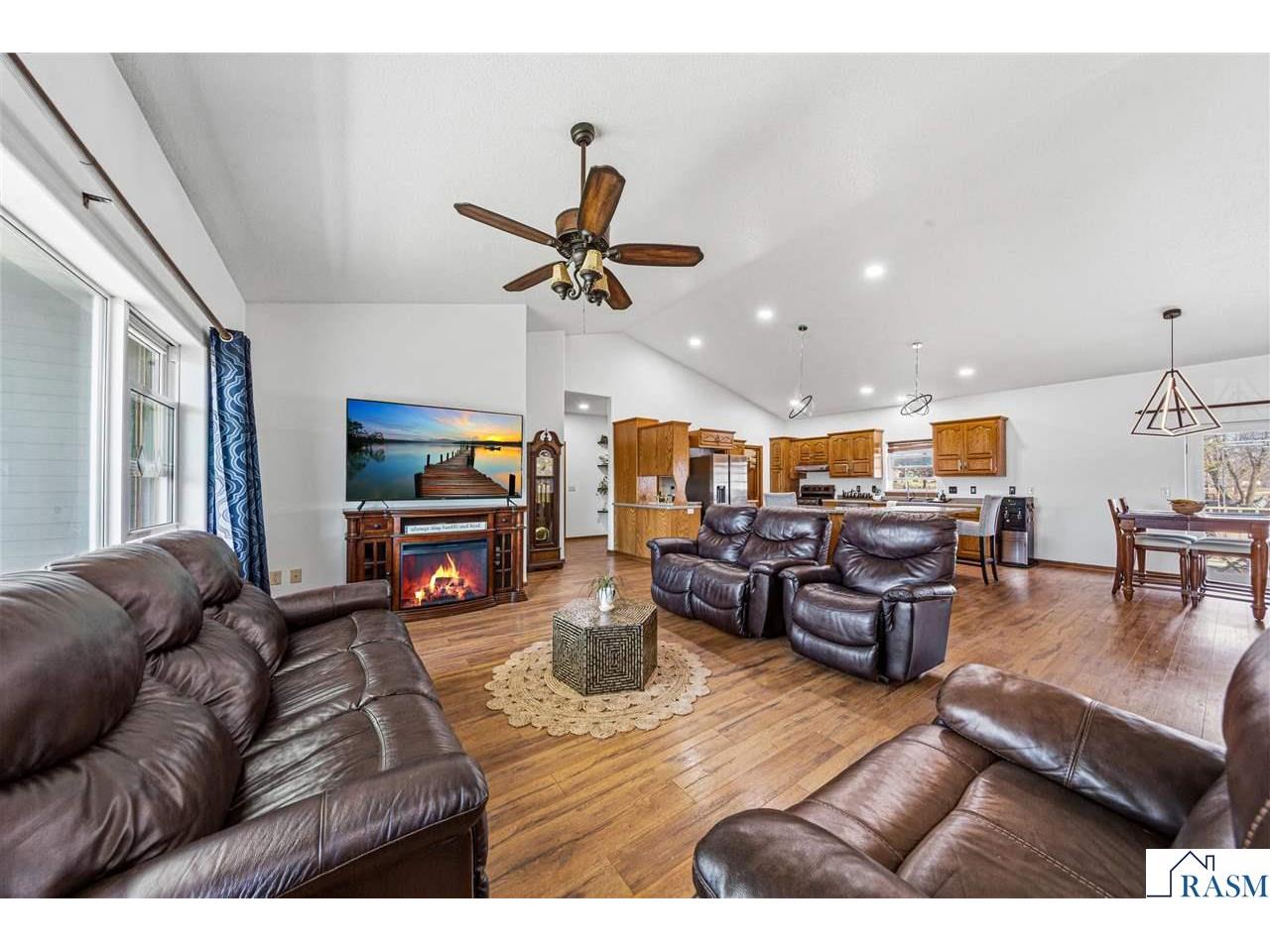 1010 N 5th Street Saint James MN 56081 7039828 image14