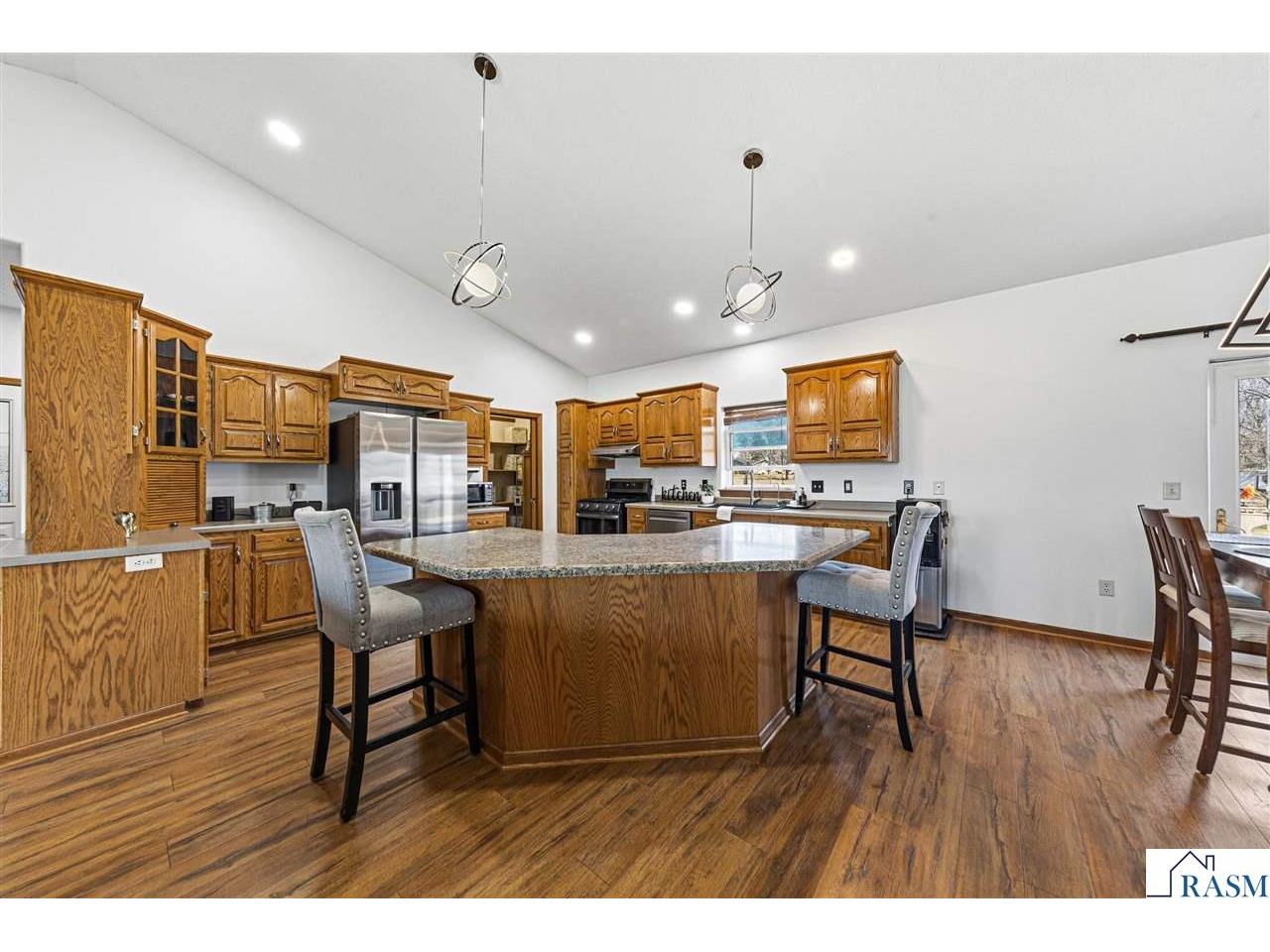 1010 N 5th Street Saint James MN 56081 7039828 image17