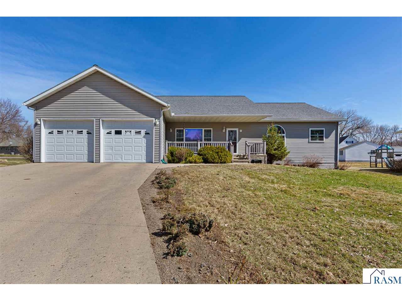1010 N 5th Street Saint James MN 56081 7039828 image2