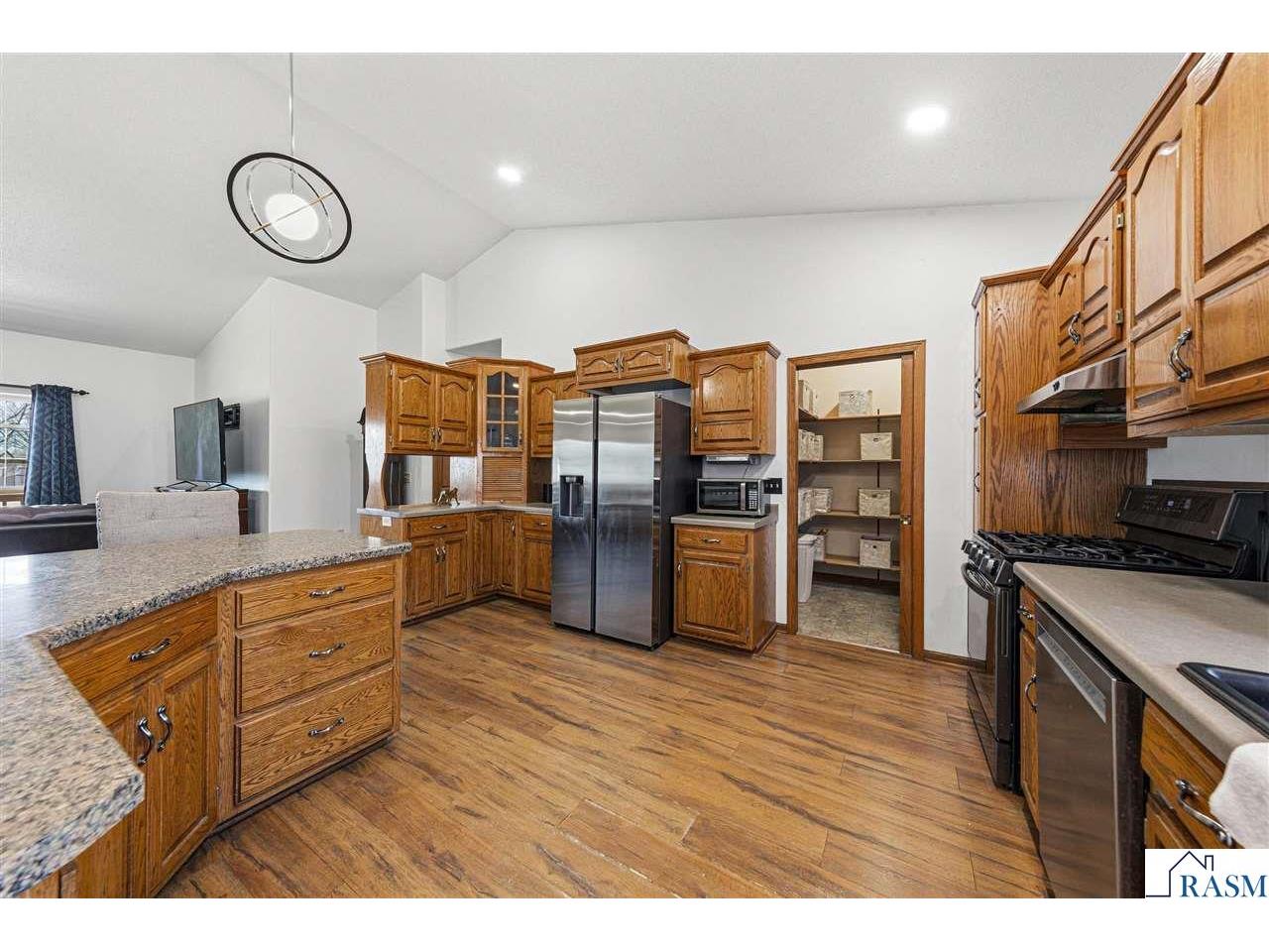 1010 N 5th Street Saint James MN 56081 7039828 image22