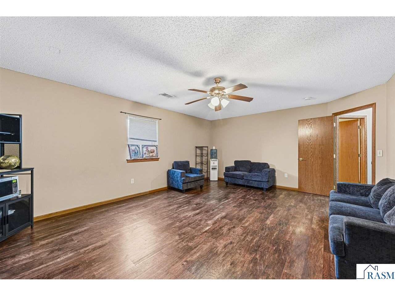 1010 N 5th Street Saint James MN 56081 7039828 image39