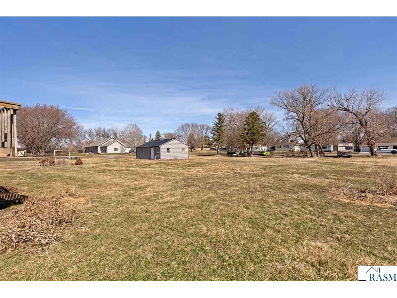 1010 N 5th Street Saint James MN 56081 7039828 image4