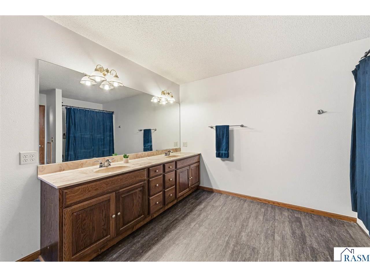 1010 N 5th Street Saint James MN 56081 7039828 image49
