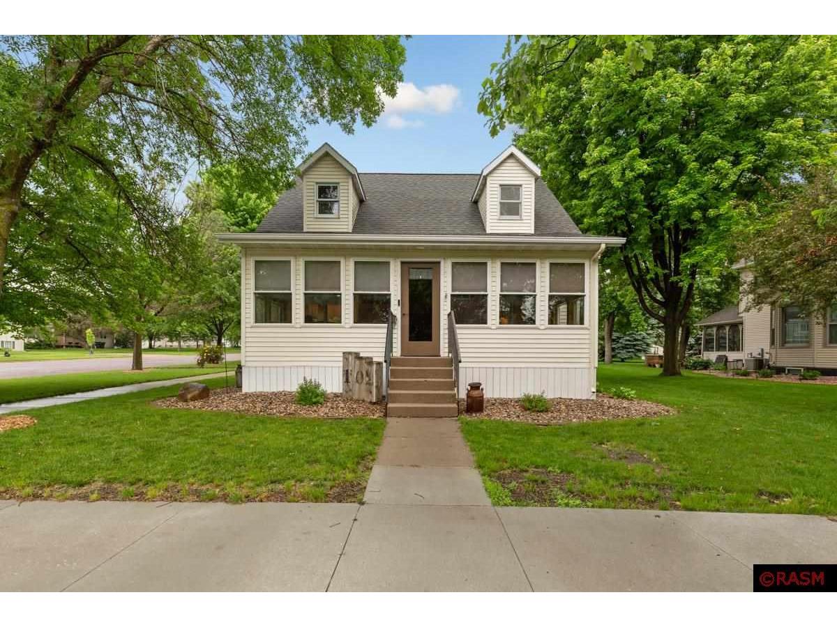 102 N 4th Street Saint Peter MN 56082 7035002 image1