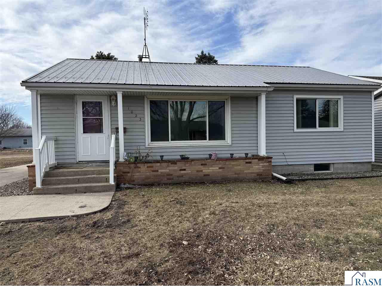 1023 N Eighth Street Saint James MN 56081 7039506 image1