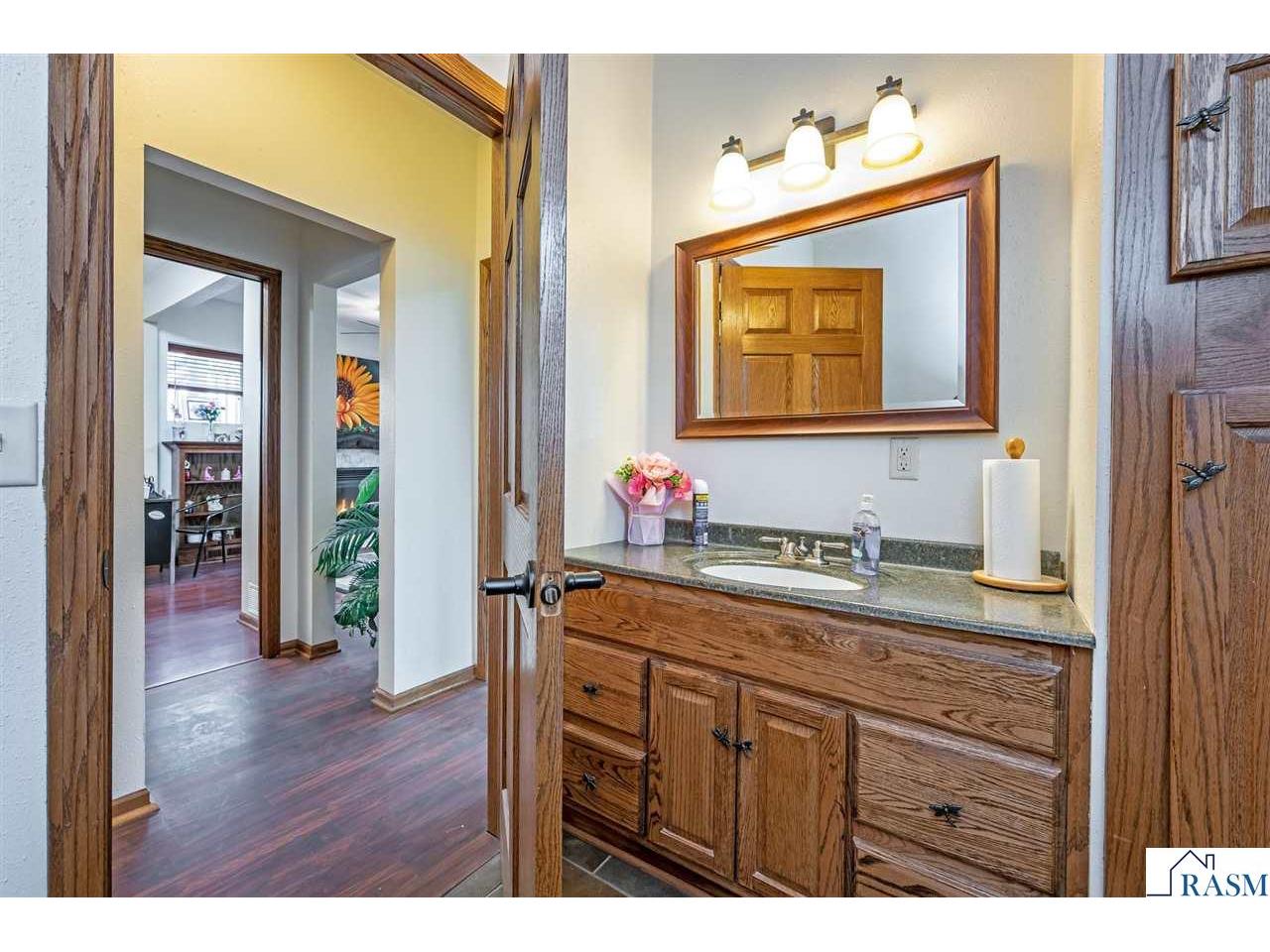1023 S Front Street Mankato MN 55001 7040355 image17