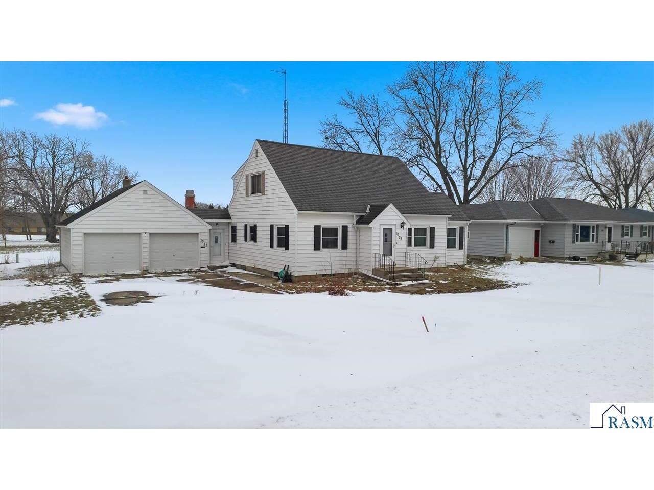 1025 S Seventh Street Saint James MN 56081 7039249 image2