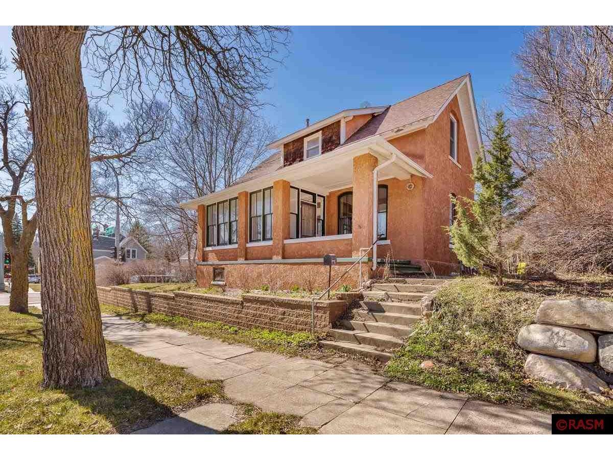 1026 Center Street, New Ulm, MN, 56073 MLS 7034657 Edina Realty