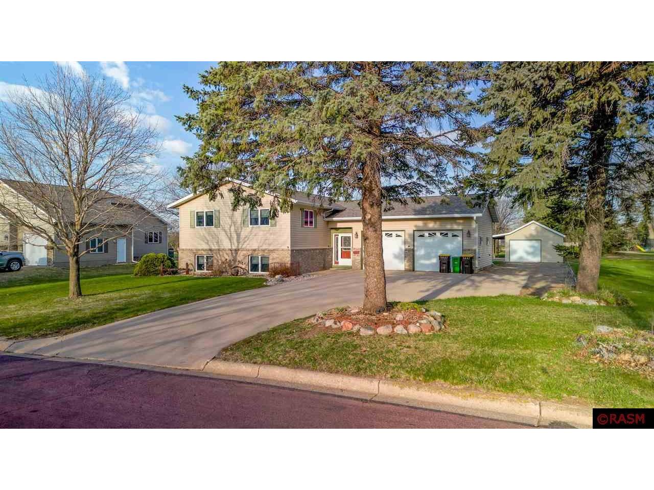 1026 S Fifth Street Saint James MN 56081 7037212 image1