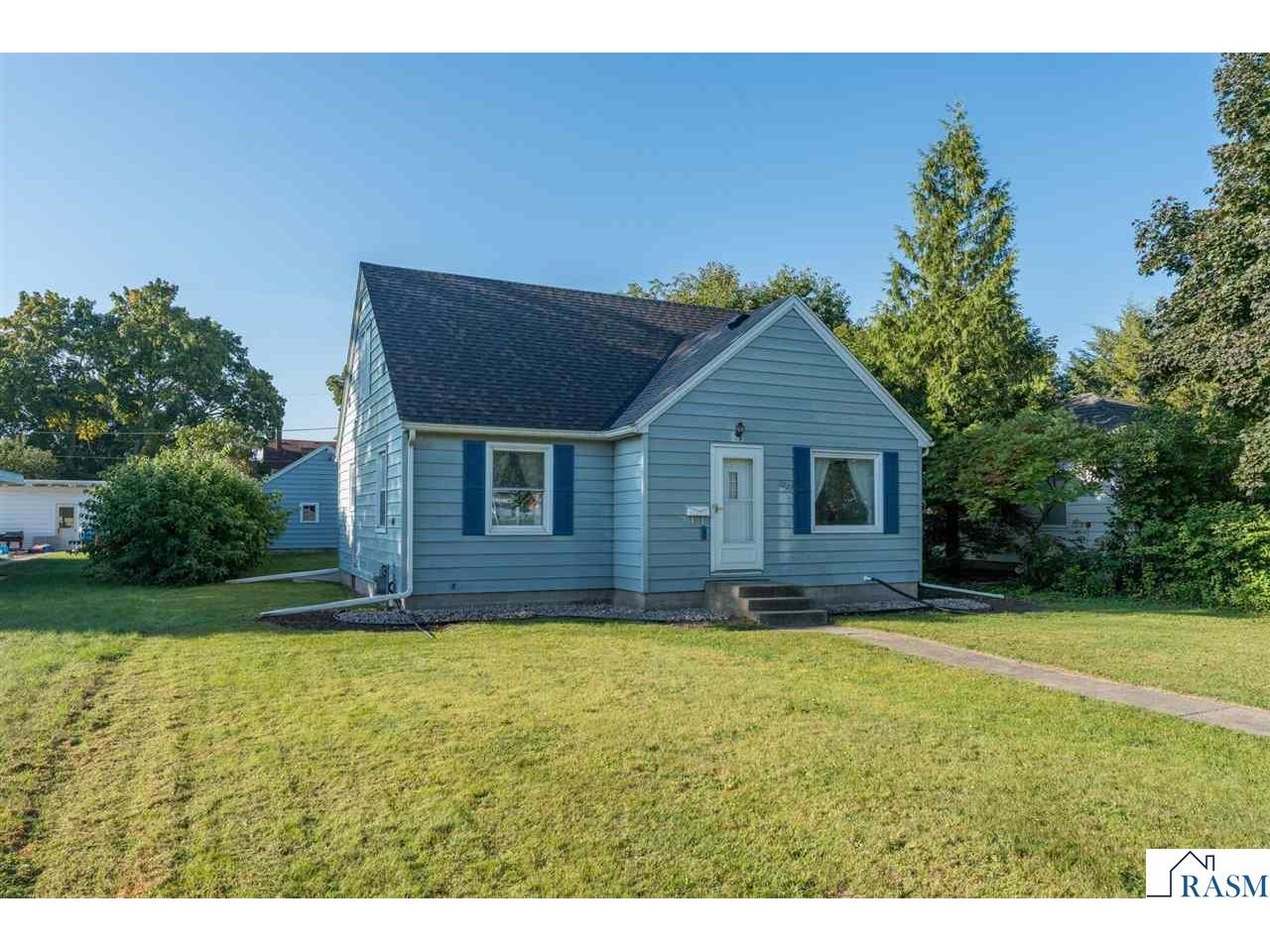 1027 E Mulberry Street Mankato MN 56001 7038561 image1