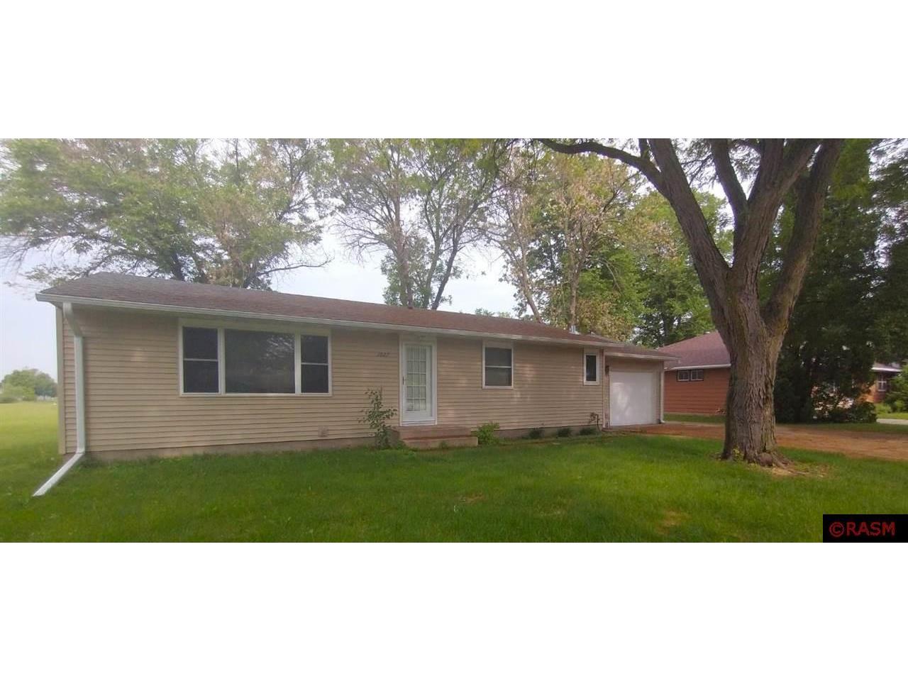 1027 N 3rd Avenue Saint James MN 56081 7032536 image1