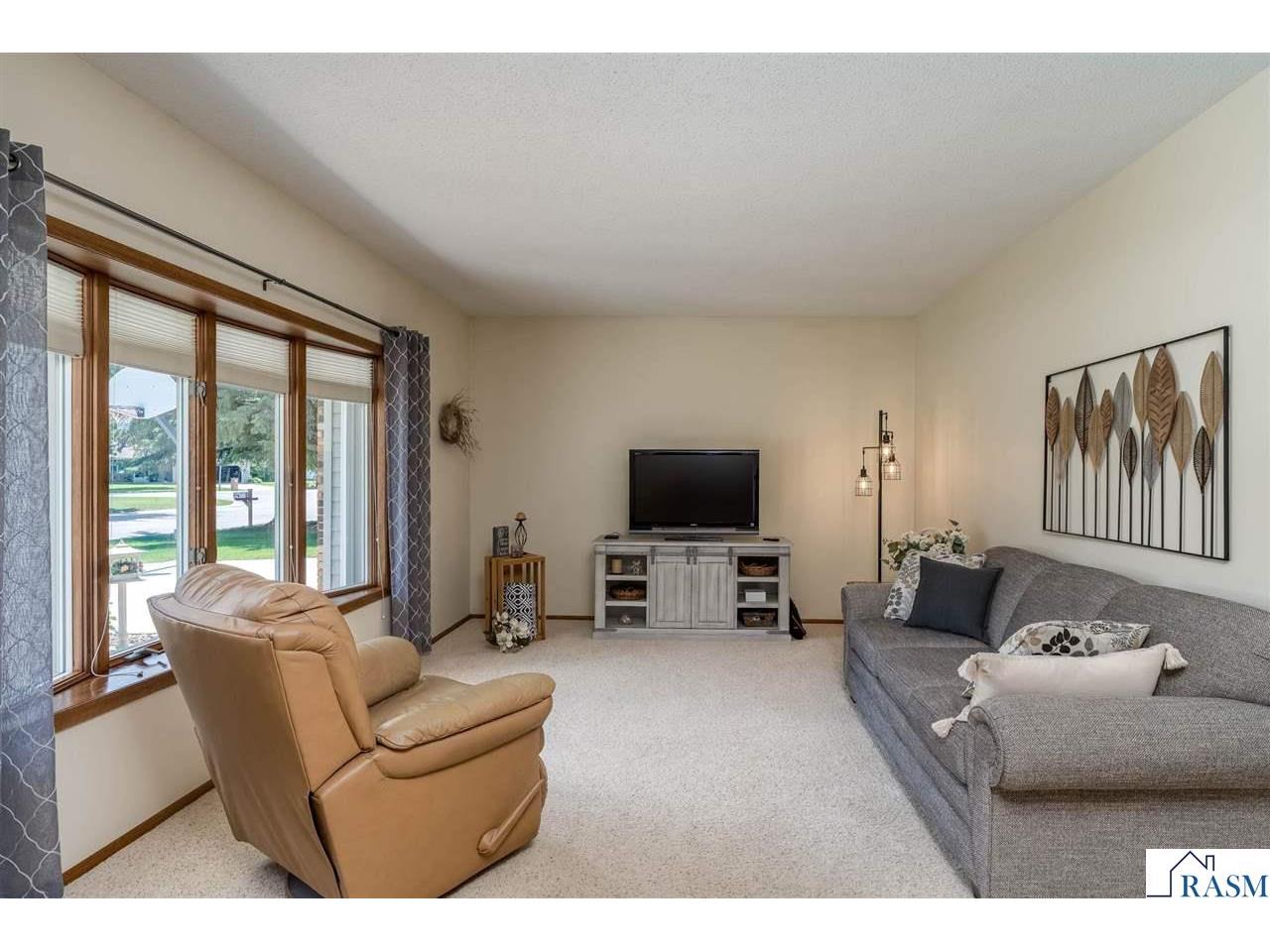 1028 Shady Oak Drive North Mankato MN 56003 267040821 image12