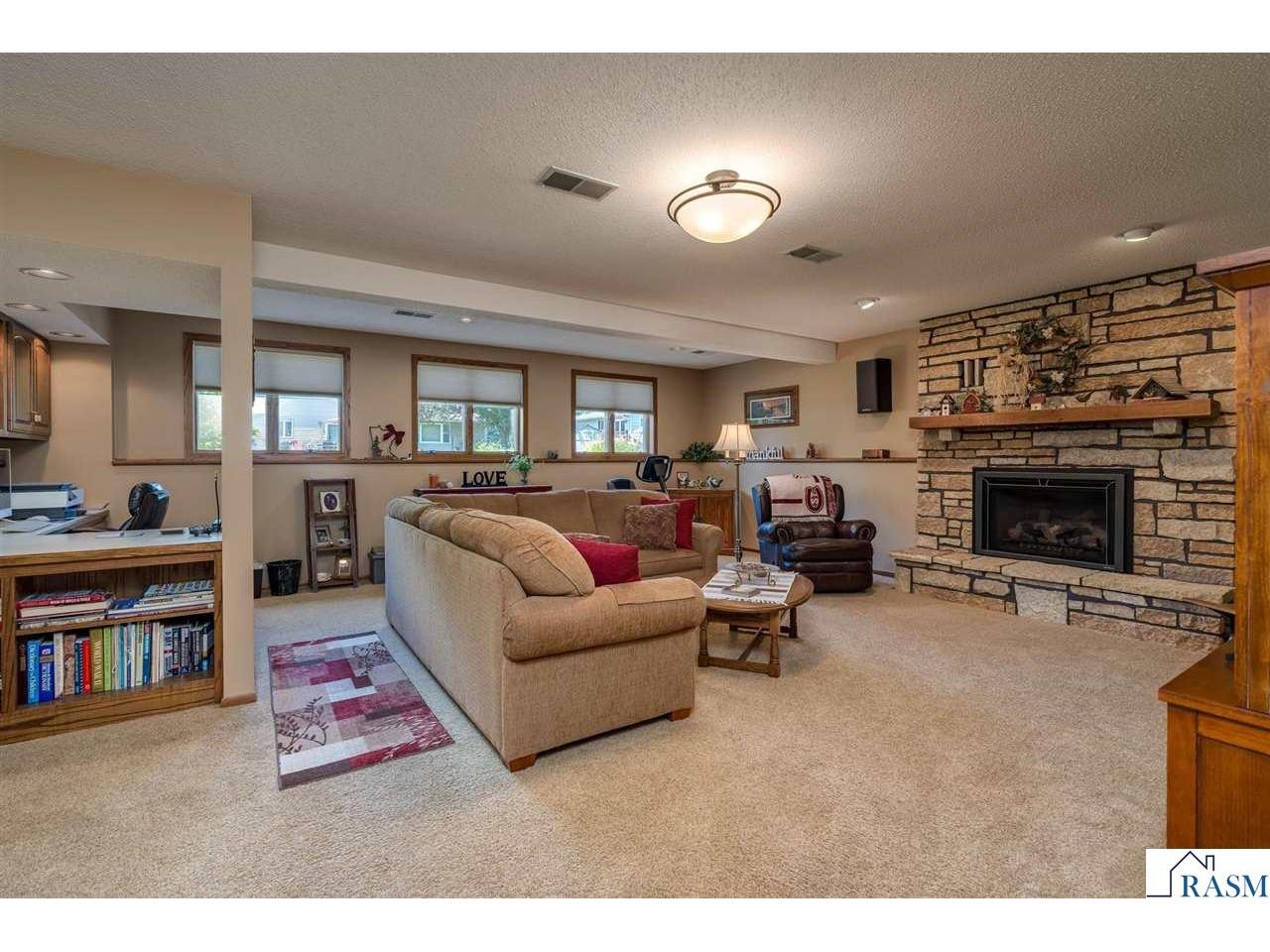 1028 Shady Oak Drive North Mankato MN 56003 267040821 image19