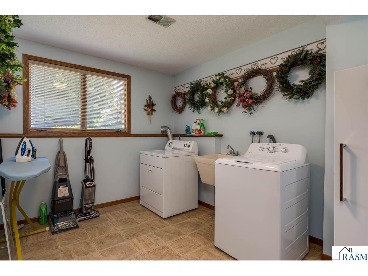 1028 Shady Oak Drive North Mankato MN 56003 267040821 image25