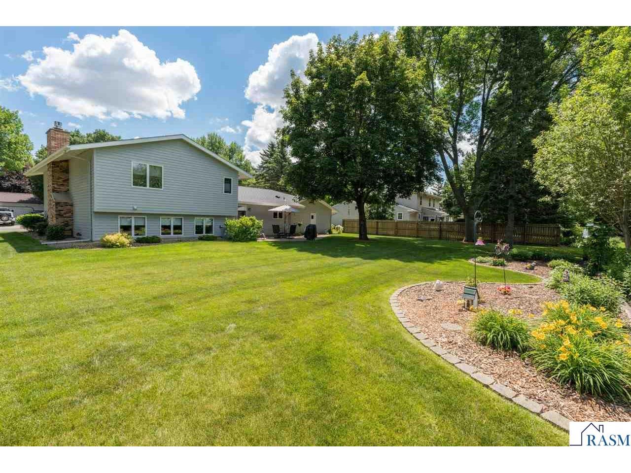 1028 Shady Oak Drive North Mankato MN 56003 267040821 image4